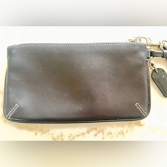 COACH LEATHERWARE LEATHER WRISTLET BLACK - Picture 10 of 12